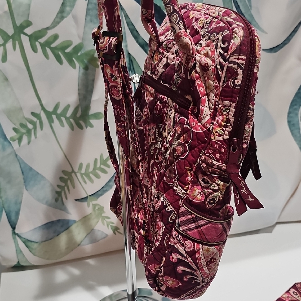 Vera Bradley Raspberry Paisley backpack with matching wallet - Picture 2 of 15